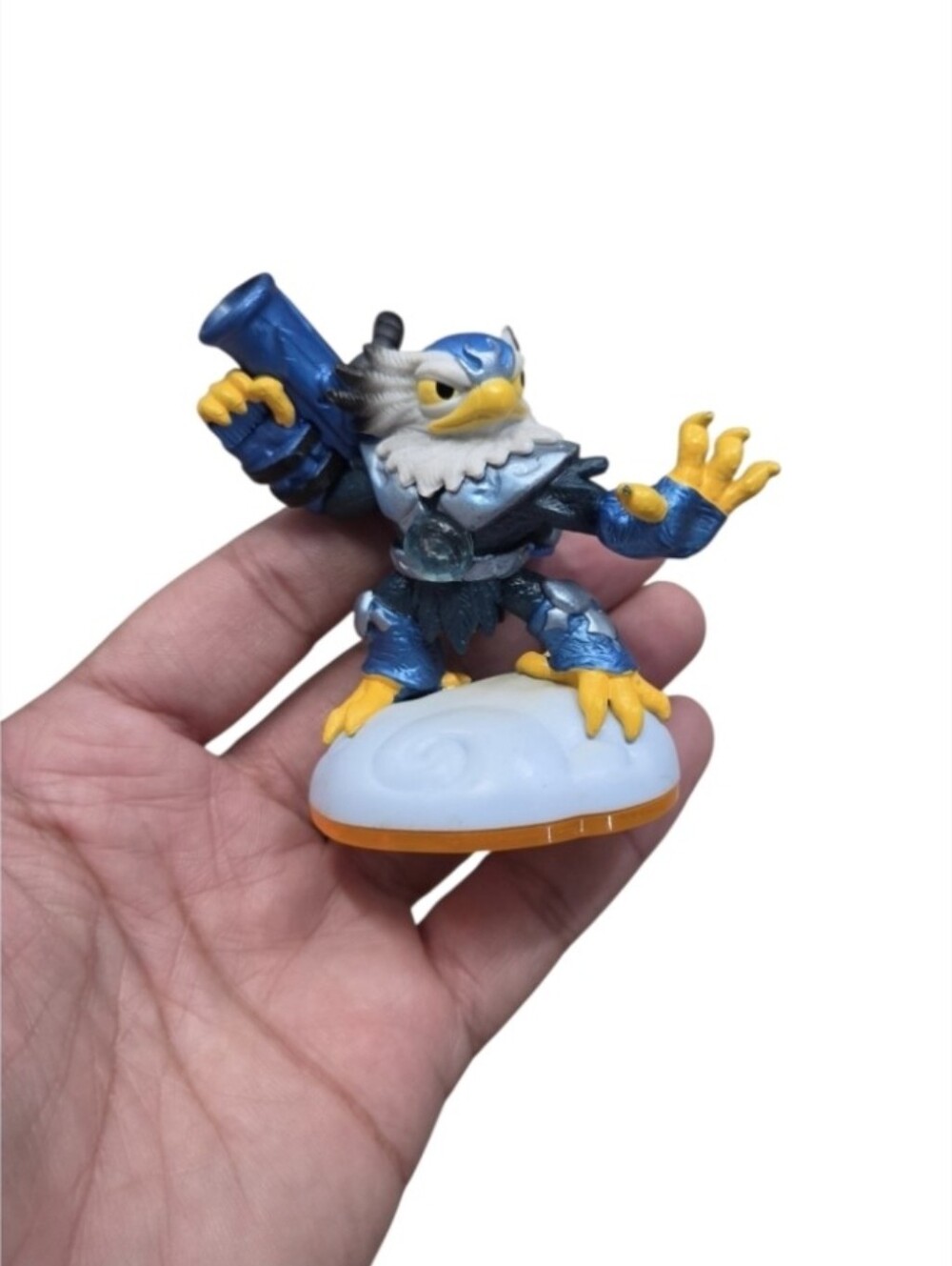 2012 Activision Skylanders Giants Jet-Vac LightCore Character Figure